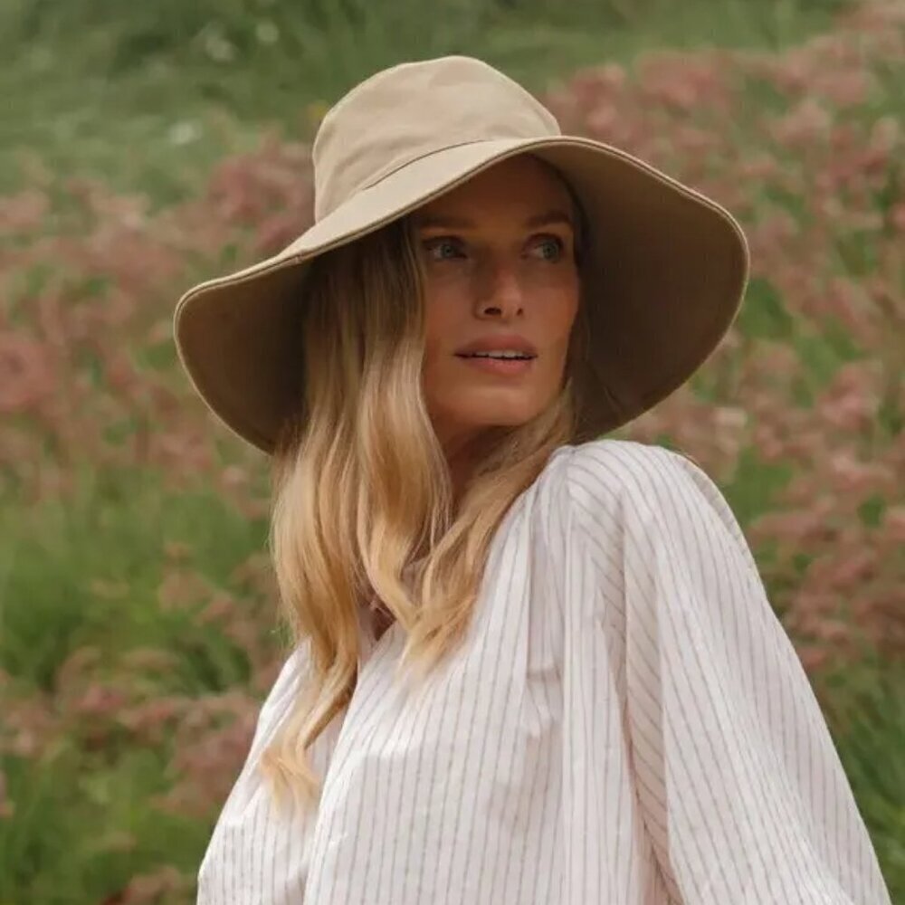 New Wyeth 100% Cotton Canvas Natural Adjustable Wide Brim Sun Hat One Size NWT
